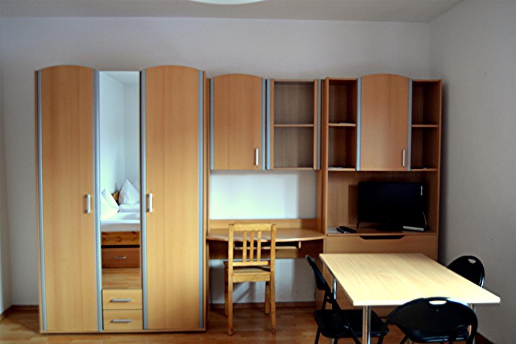 Gastehaus Sebastian Guest House Erding Bilik gambar